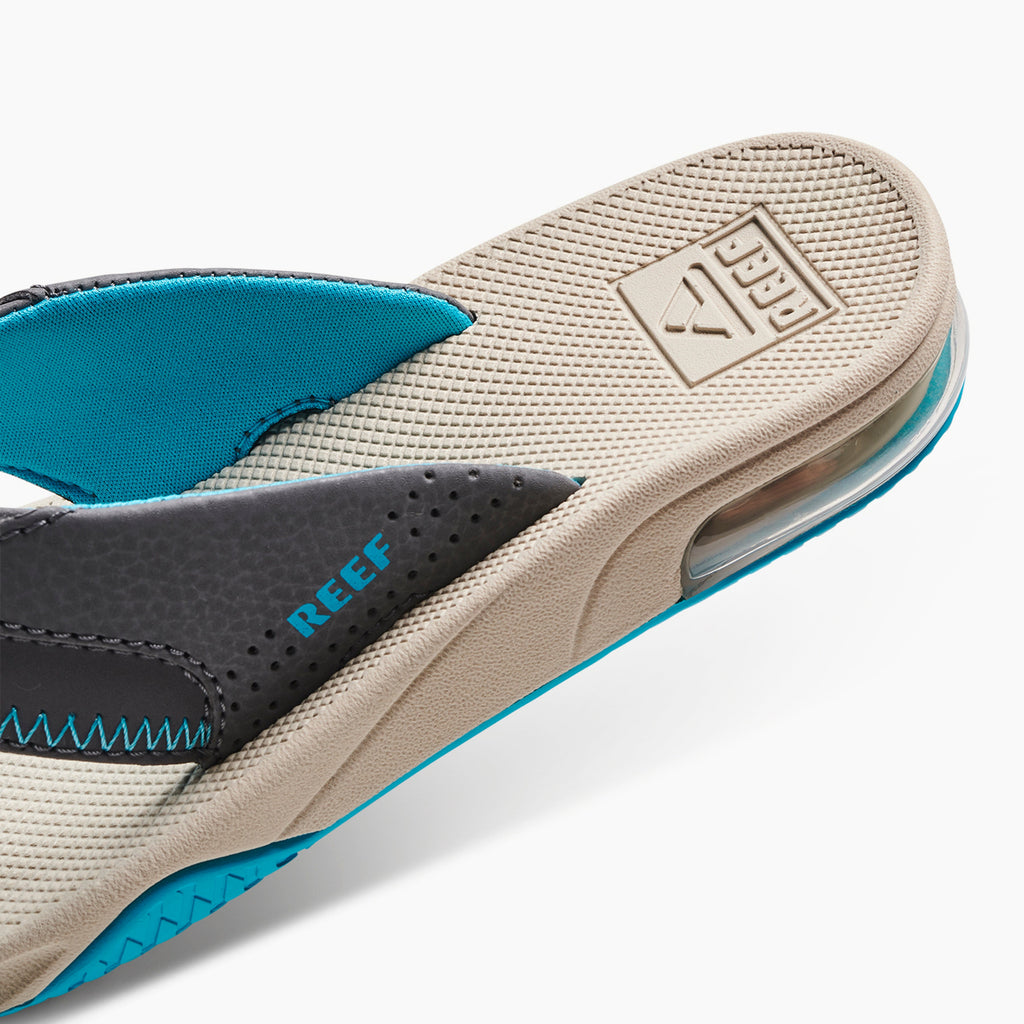 Kids Fanning - Grey/Aqua/Oak - Down the Line 2 View