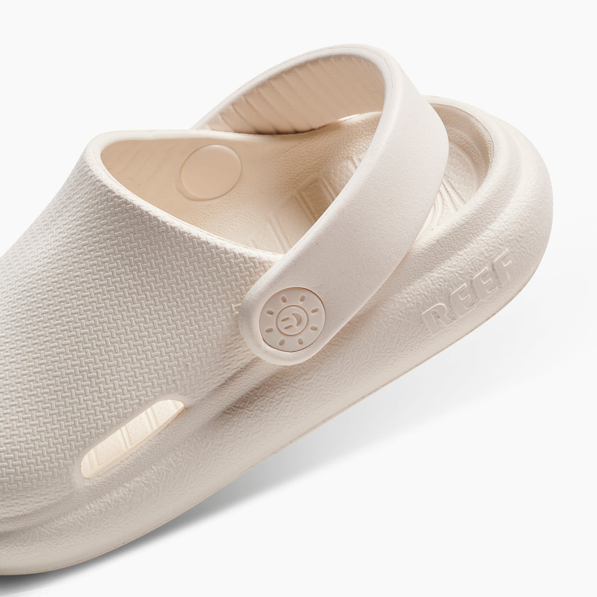 Little Rio Slide - Whisper White - Down the Line 2 View