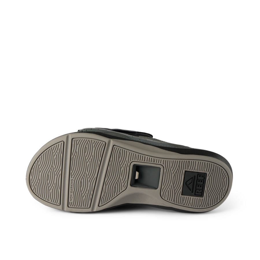 Cruiser Slide - Black/Grey - Underside View