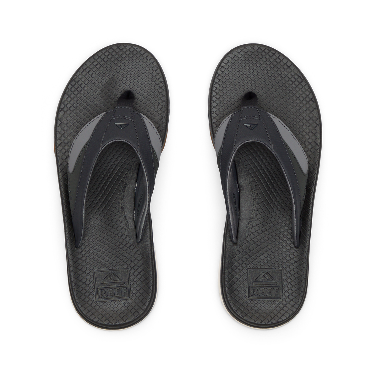 Top view of Fanning + men's black and gray flip flops with anatomical arch support and soft-rebound cushioning for beach comfort