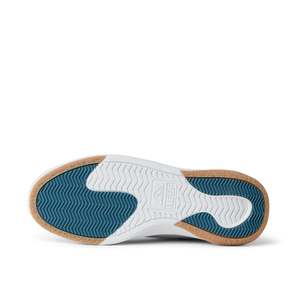 Shoreline Del Mar outsole view facing up, showing durable surf-inspired rubber sole with arch support design