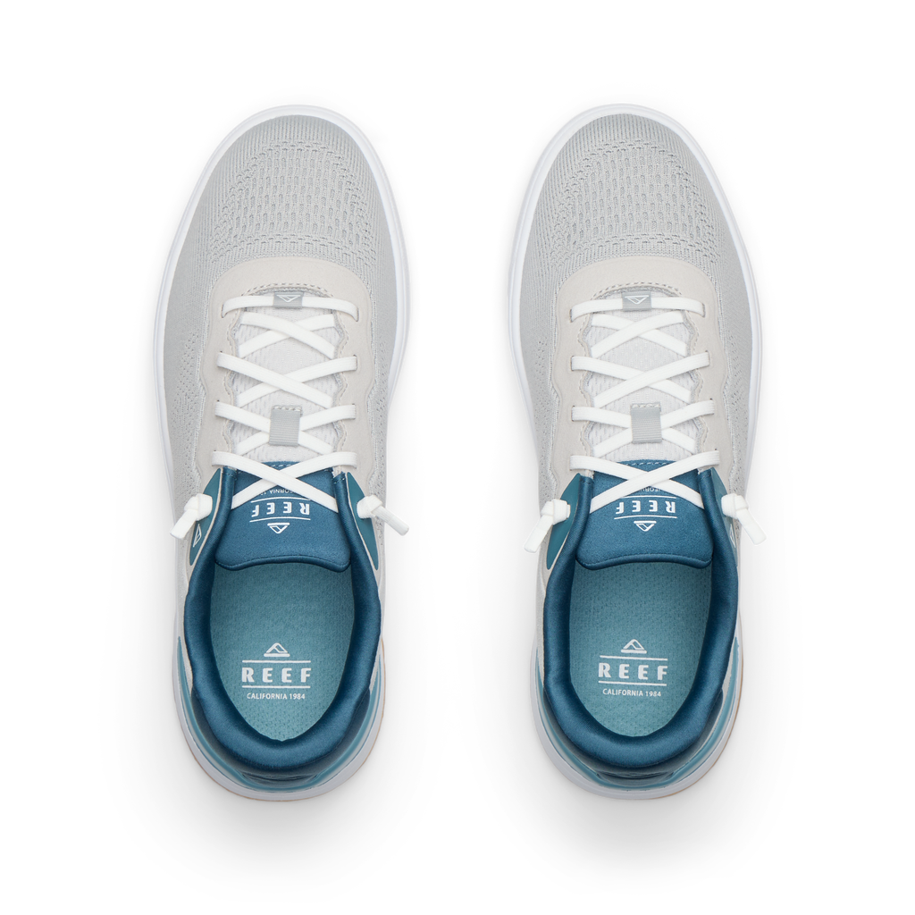 Top view of Shoreline Del Mar men's sneakers in grey and blue with anatomically cushioned footbeds for all-day comfort.