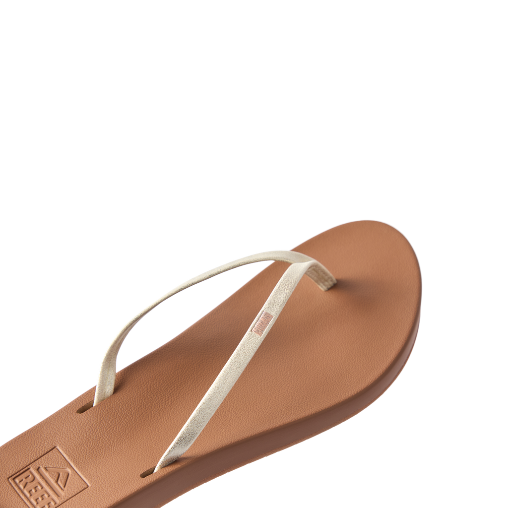 Cushion Slim right-facing women's sandal with champagne straps, soft-rebound cushioning, and anatomical arch support