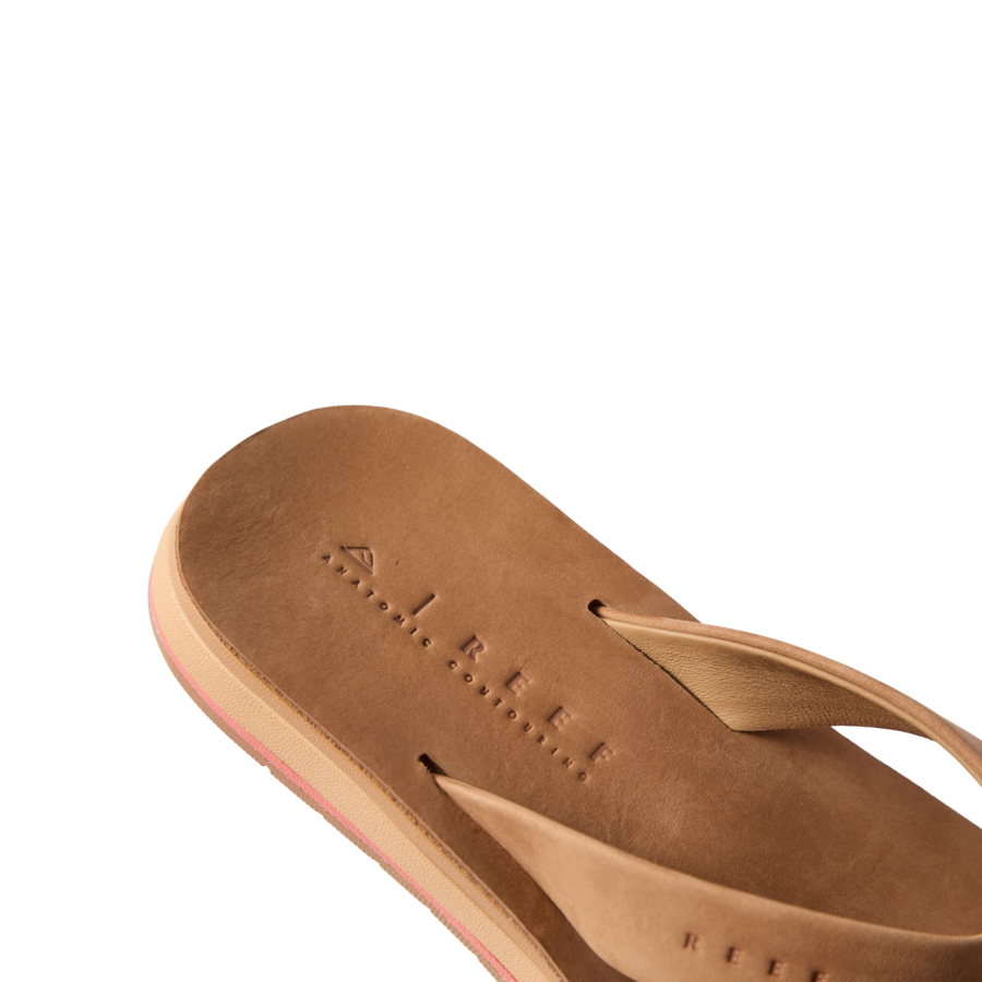 Close-up of the top view of the Ojai Classic women's sandal facing left, featuring soft-rebound cushioning and arch support.