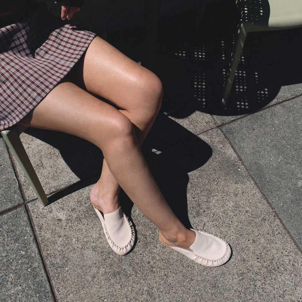 Vista Myra facing forward, women's warm sand leather slip-on clog with enhanced arch support and beach-inspired comfort